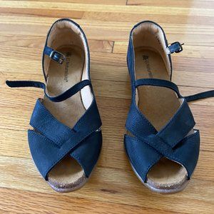 El Naturalista Peep-toe Sandal, Size 37 (6.5)